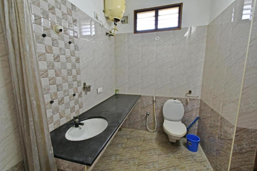 Villa Close To Rock Beach-Family Room Puducherry Exterior foto